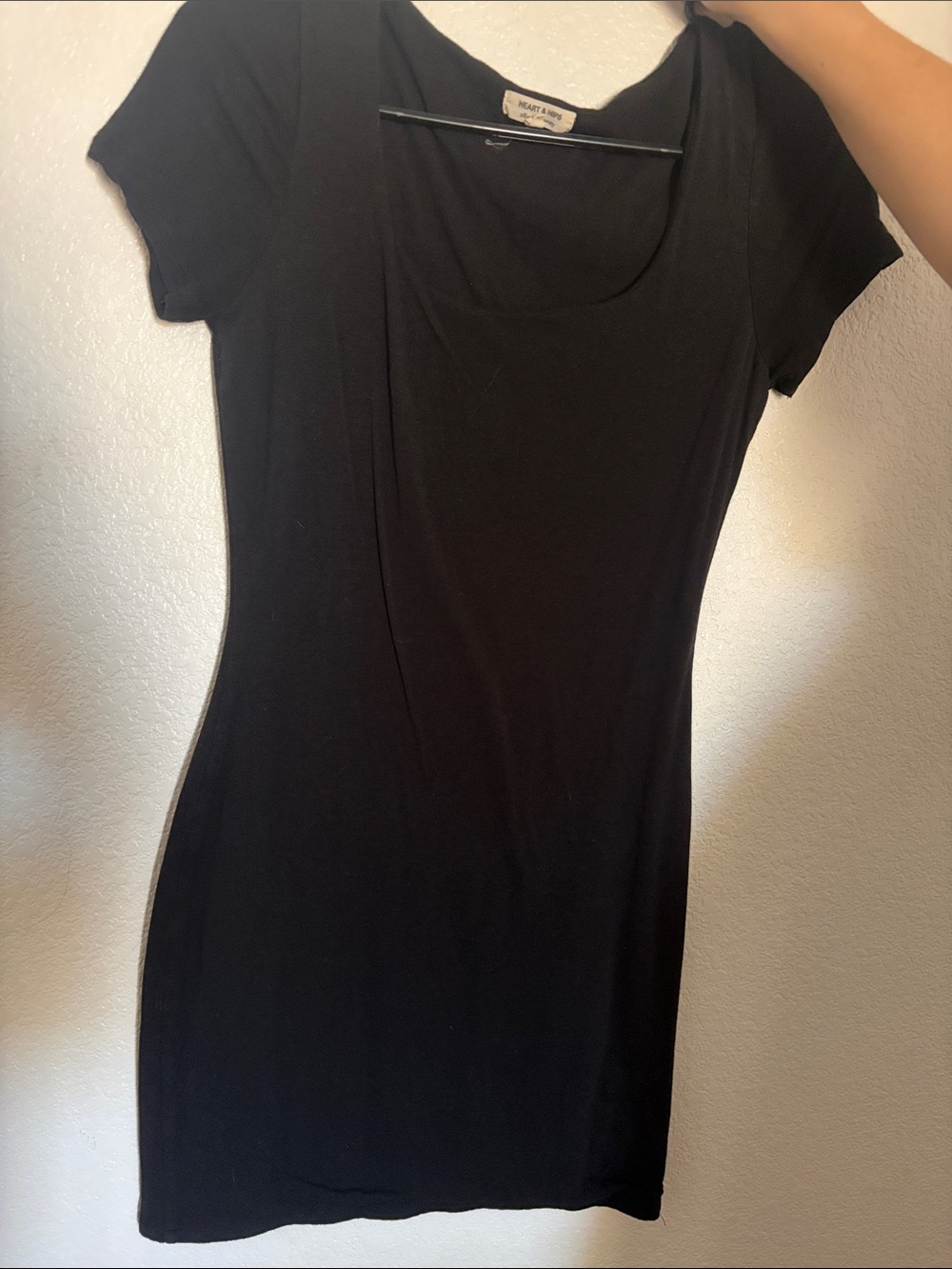 Heart & Hips Black Scoop Neck Short Sleeve Tunic Dress